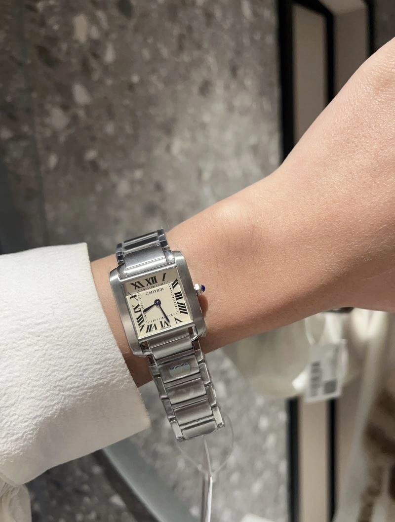 Chic CARTIER Watches 179640