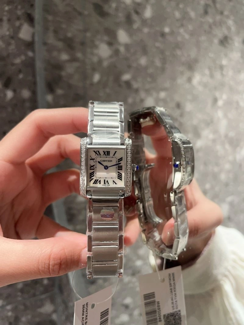 Functional CARTIER Watches 179643