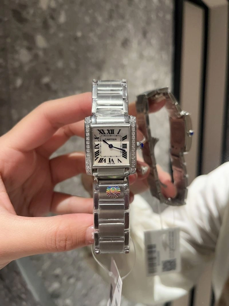 Functional CARTIER Watches 179643