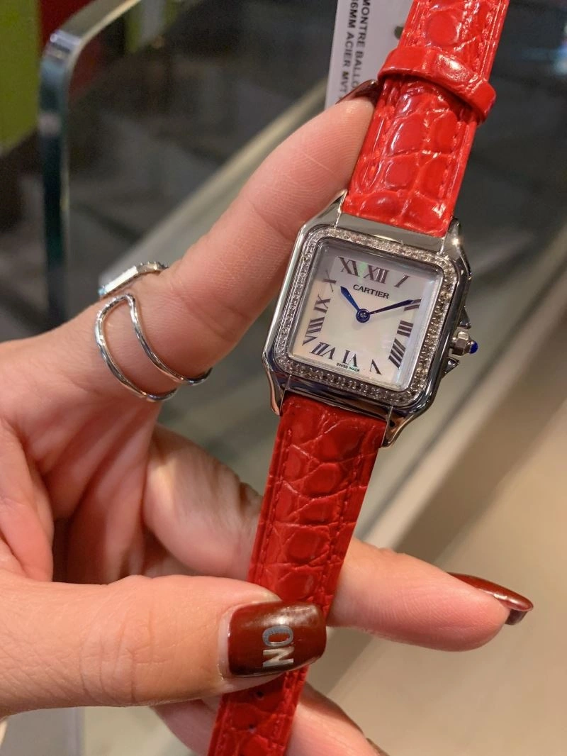 Packable CARTIER Watches 179648