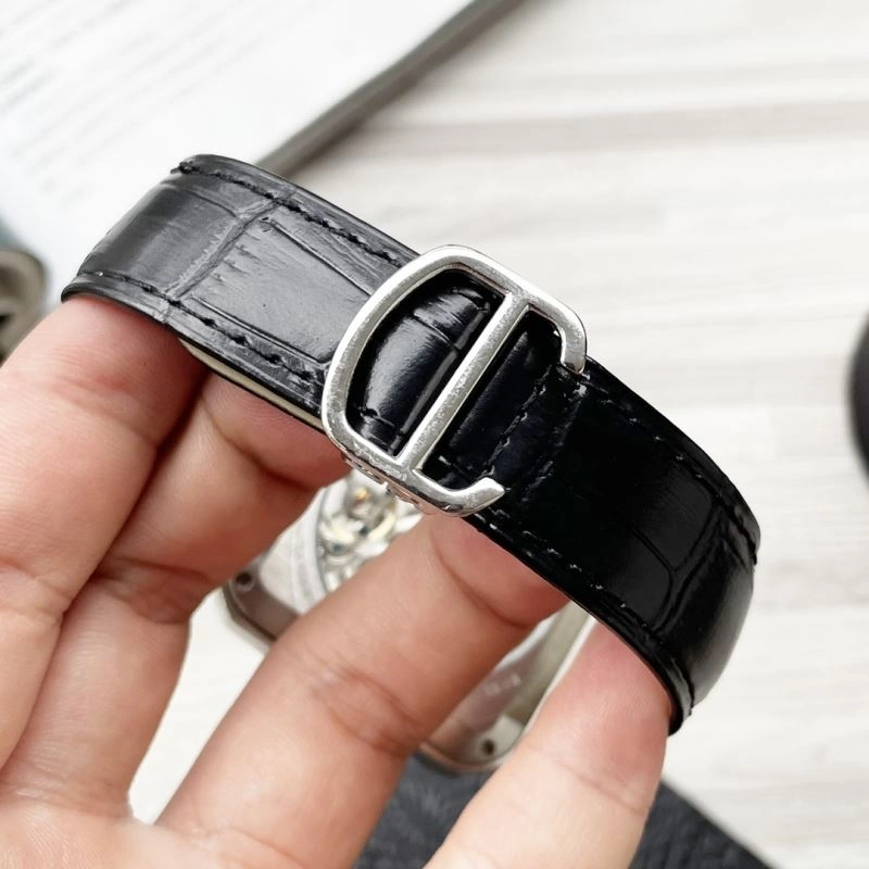 Minimalist CARTIER Watches 179641