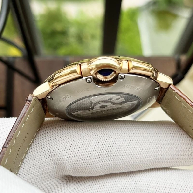 Packable CARTIER Watches 179625