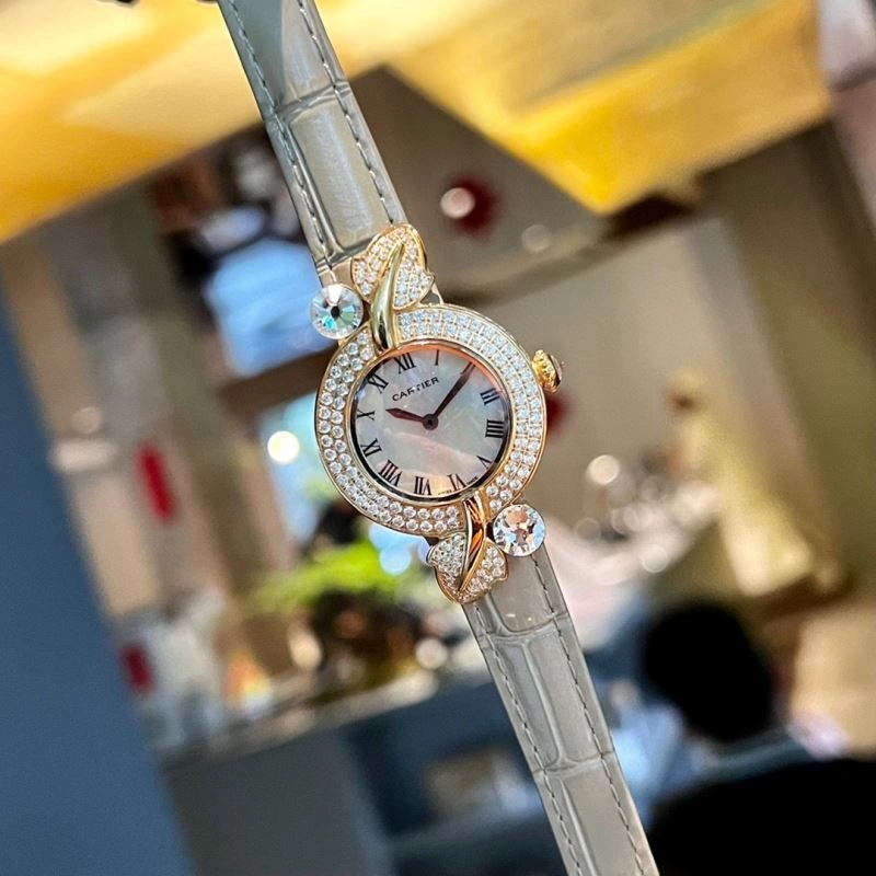 Stylish CARTIER Watches 179604