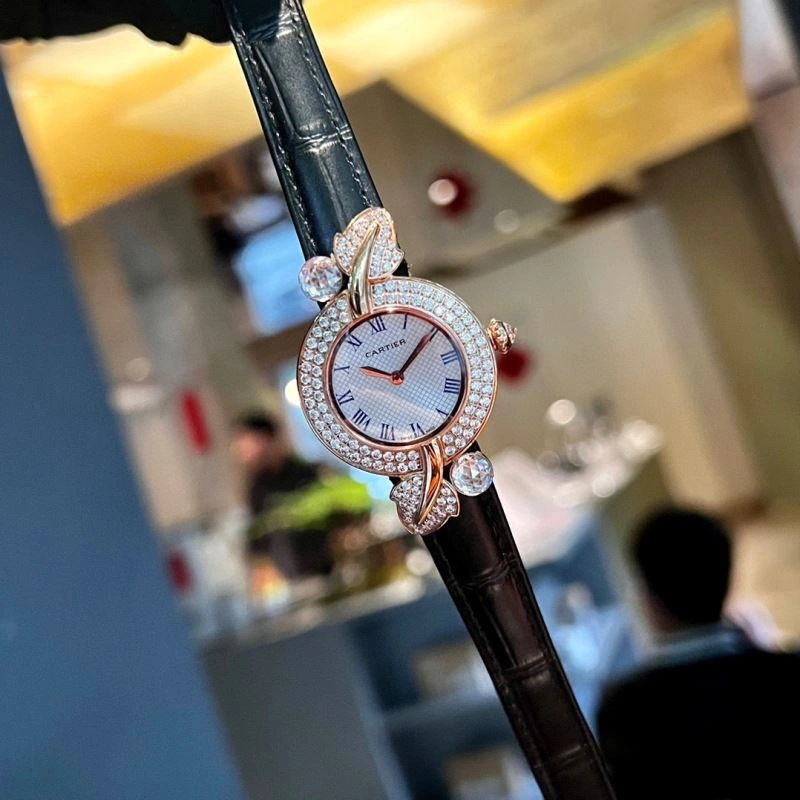 Stylish CARTIER Watches 179604