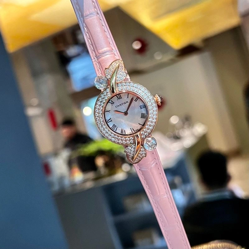 Stylish CARTIER Watches 179604
