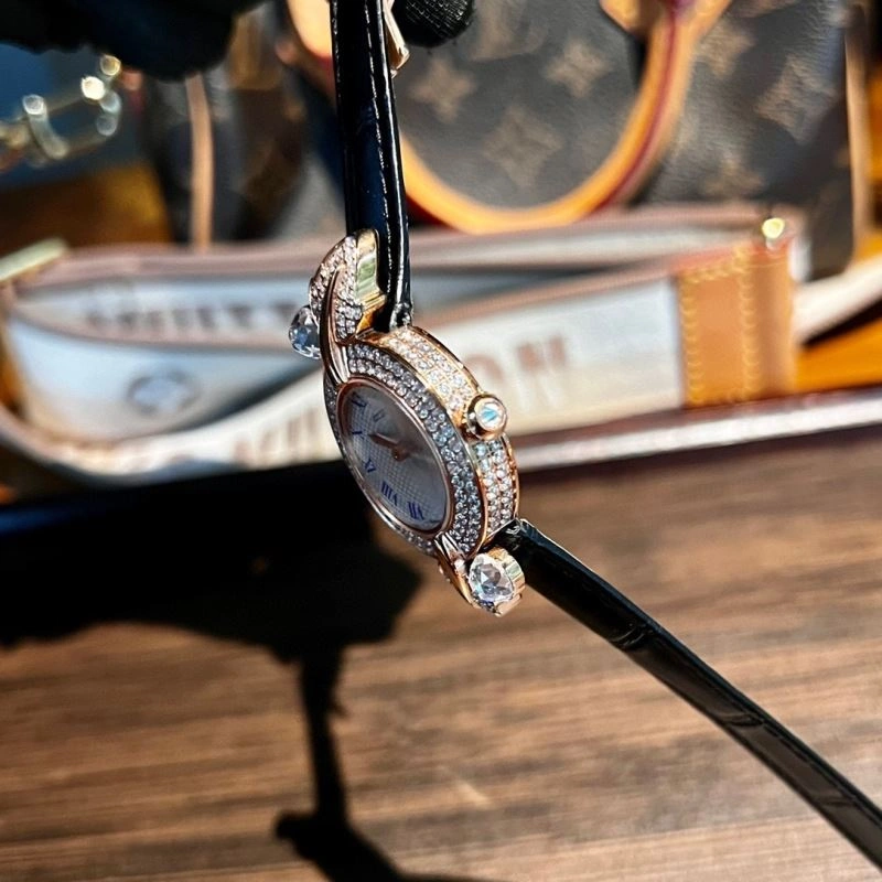 Stylish CARTIER Watches 179604