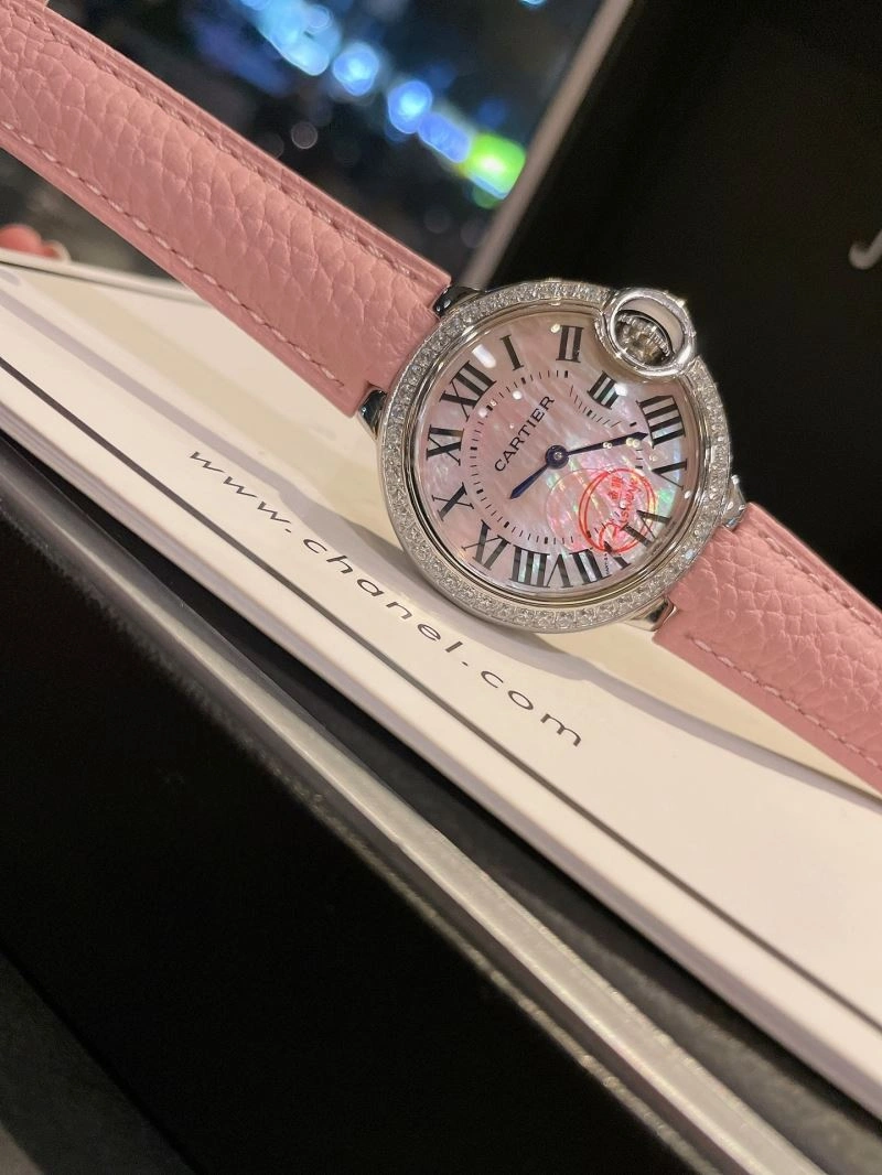 Seasonal CARTIER Watches 179586