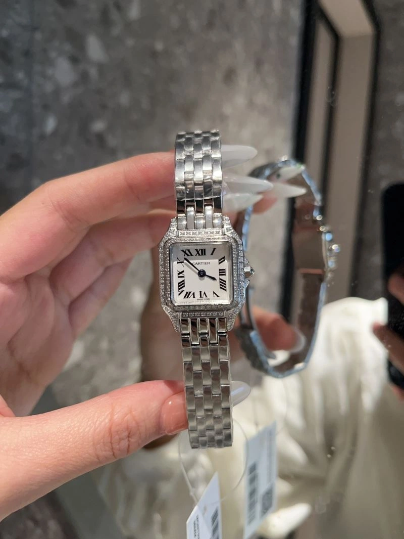 ZipUp CARTIER Watches 179575