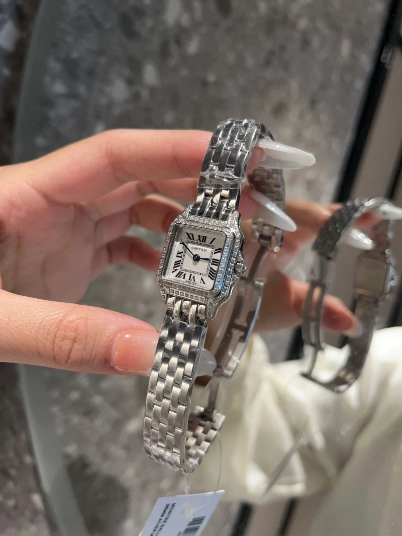ZipUp CARTIER Watches 179575