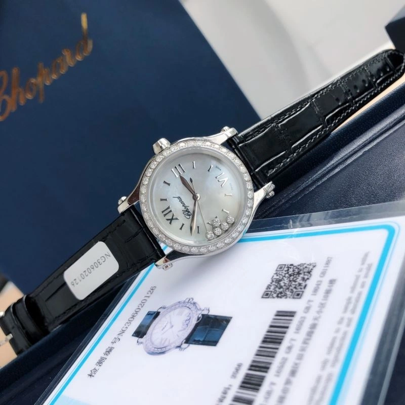 Vibrant CARTIER Watches 179569