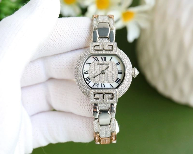 Refined CARTIER Watches 179566
