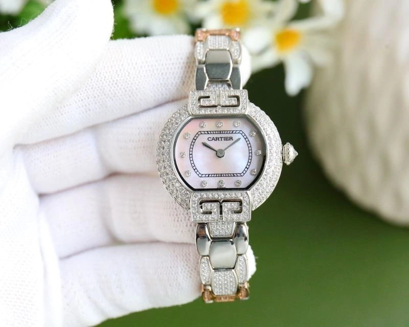 Refined CARTIER Watches 179566