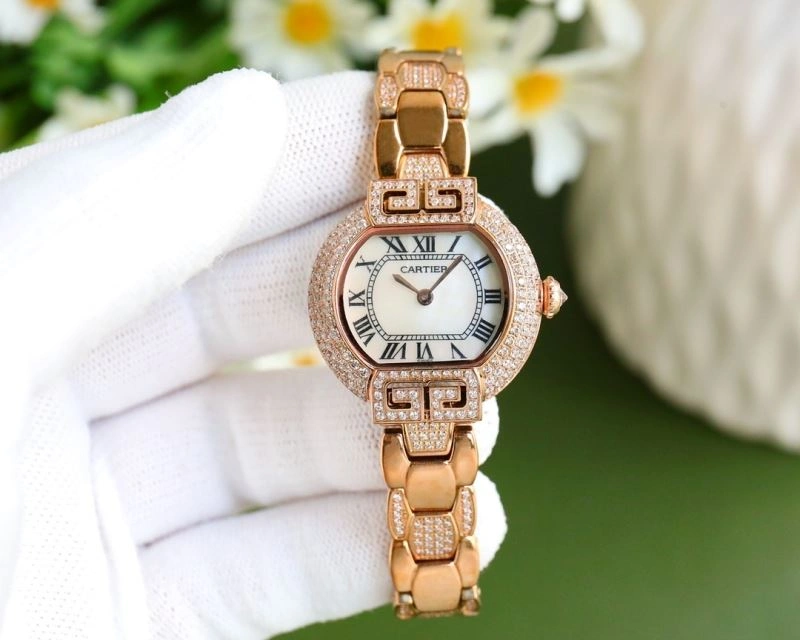 Refined CARTIER Watches 179566