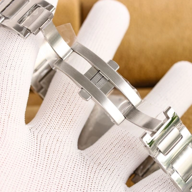 ZipUp CARTIER Watches 179542