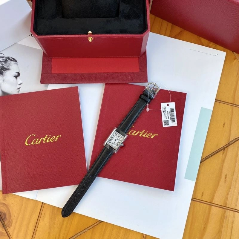 Snug CARTIER Watches 179550
