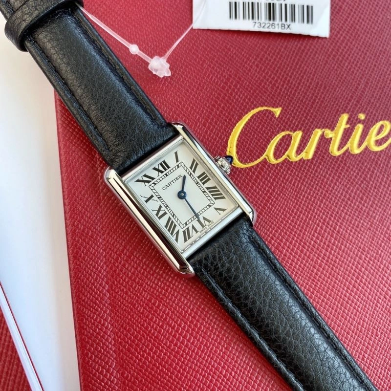 Snug CARTIER Watches 179550
