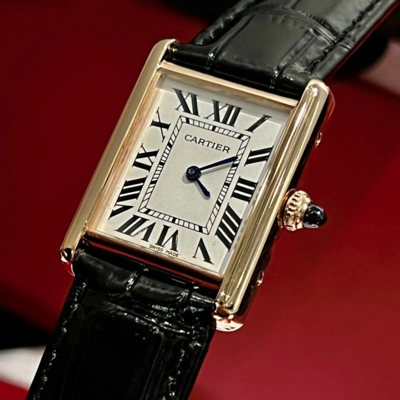 DailyWear CARTIER Watches 179536