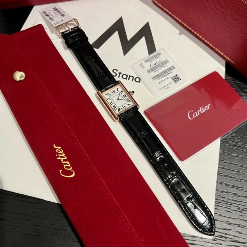 DailyWear CARTIER Watches 179536