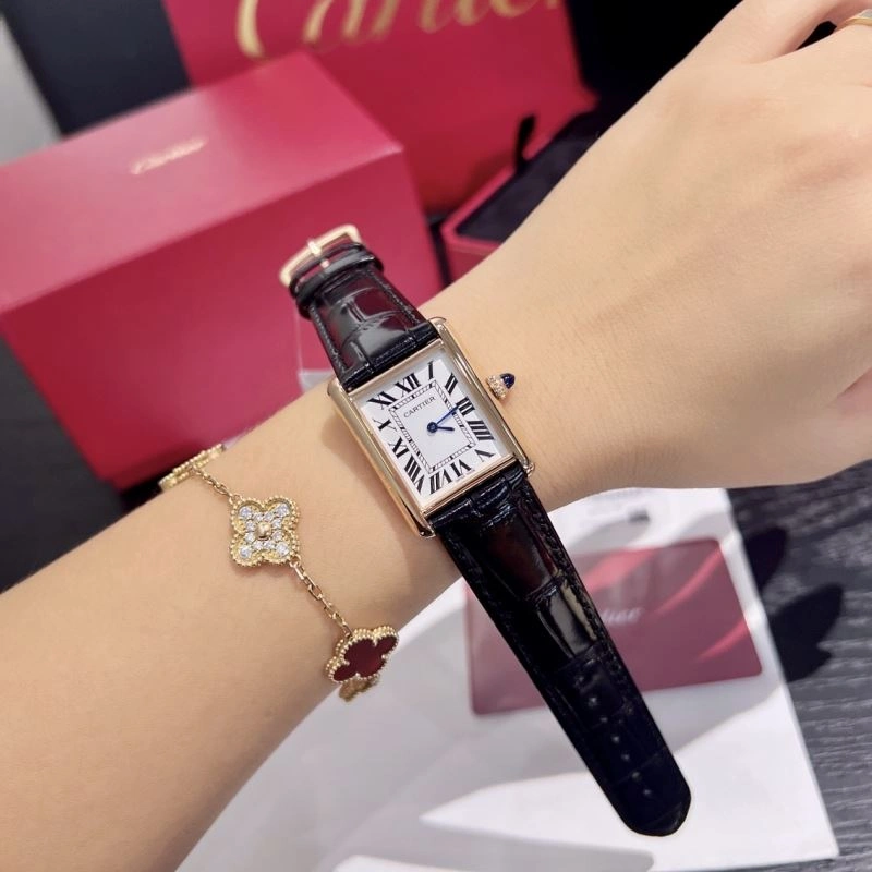 DailyWear CARTIER Watches 179536