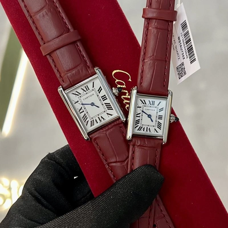 Bold CARTIER Watches 179535