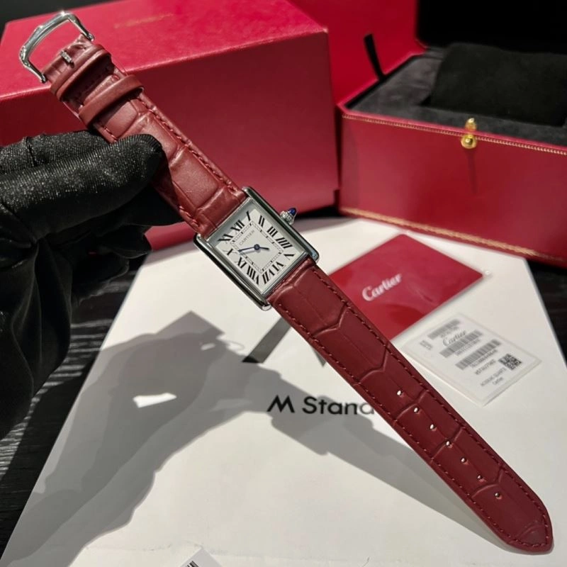 Bold CARTIER Watches 179535