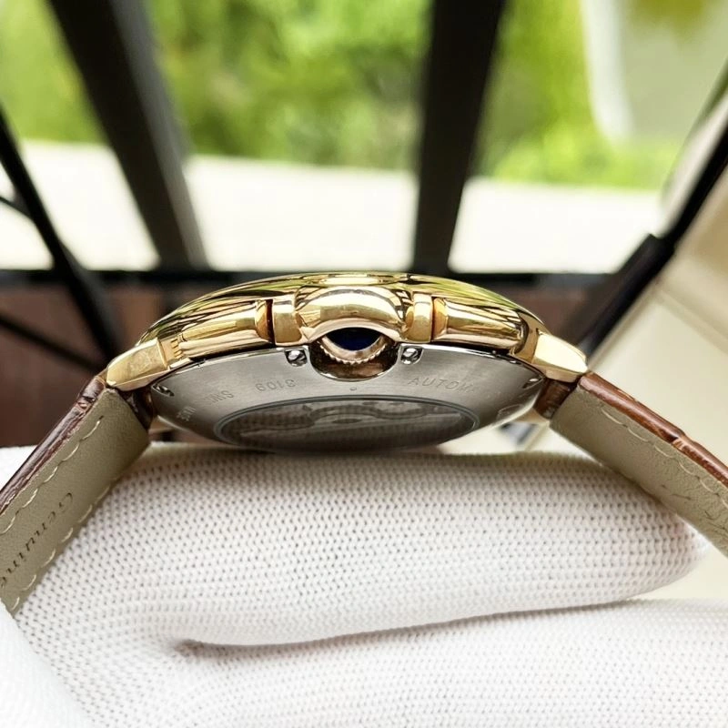 Functional CARTIER Watches 179499