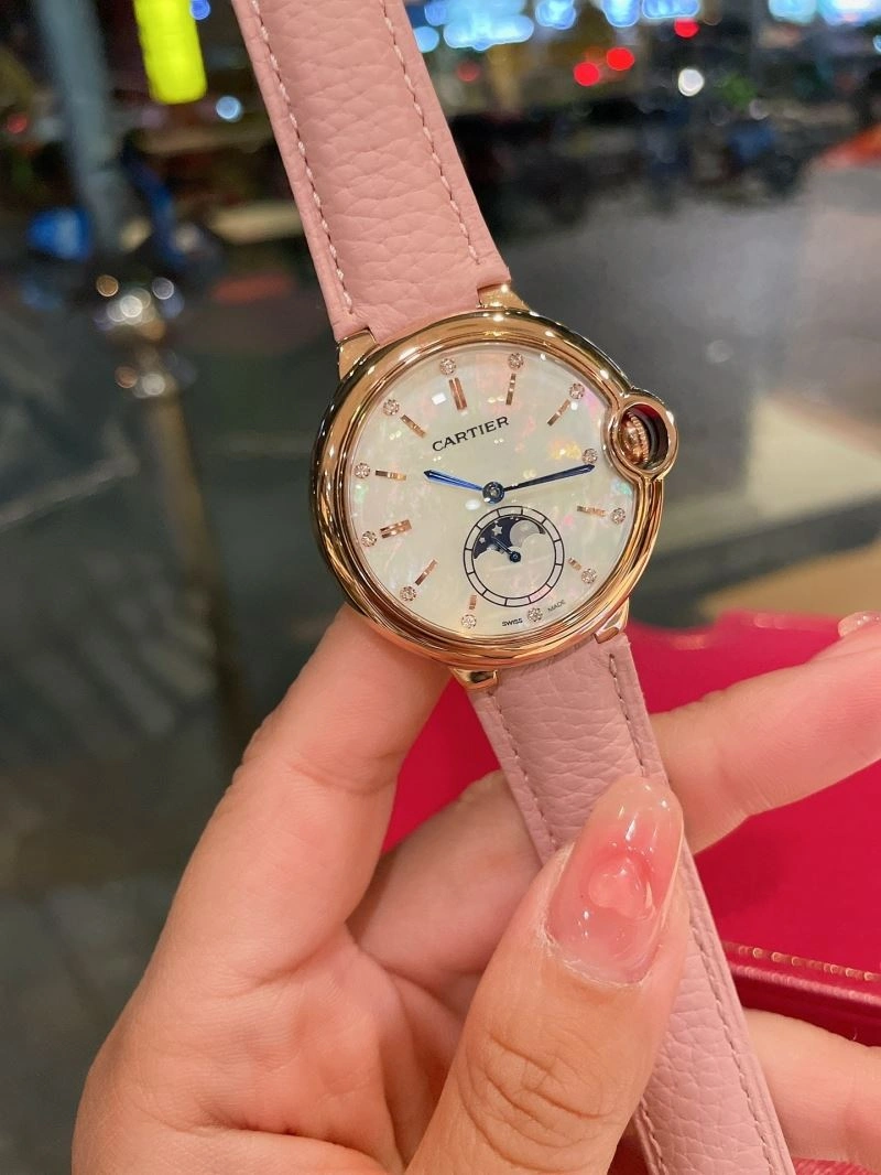 FashionForward CARTIER Watches 179149