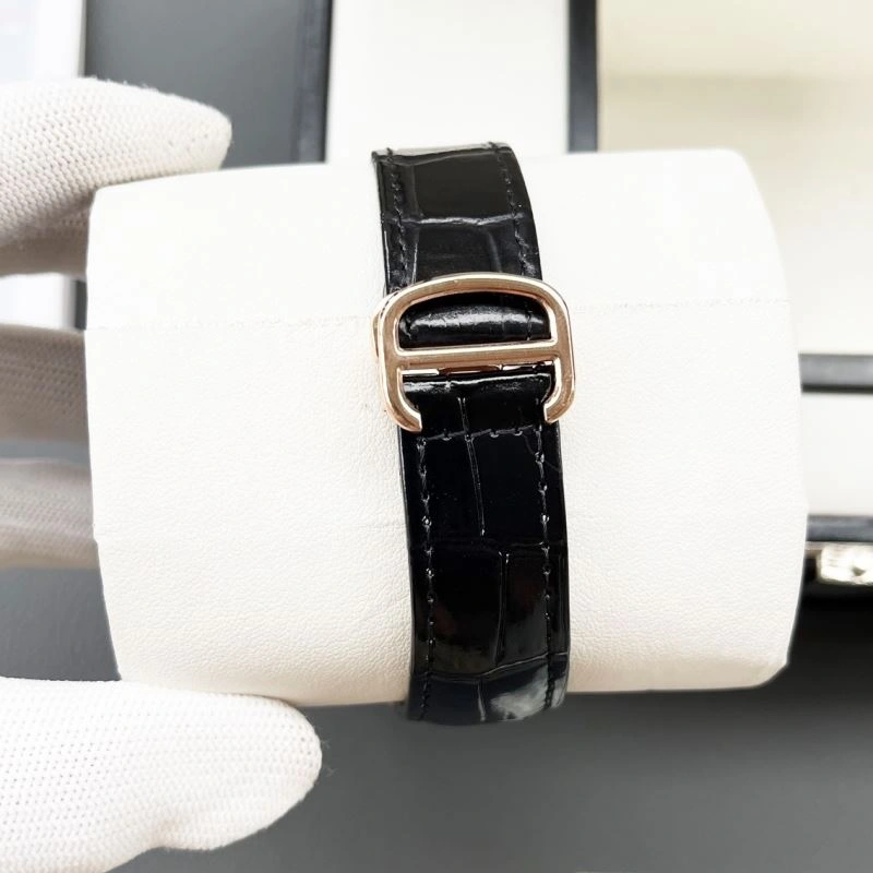 Minimalist CARTIER Watches 179125