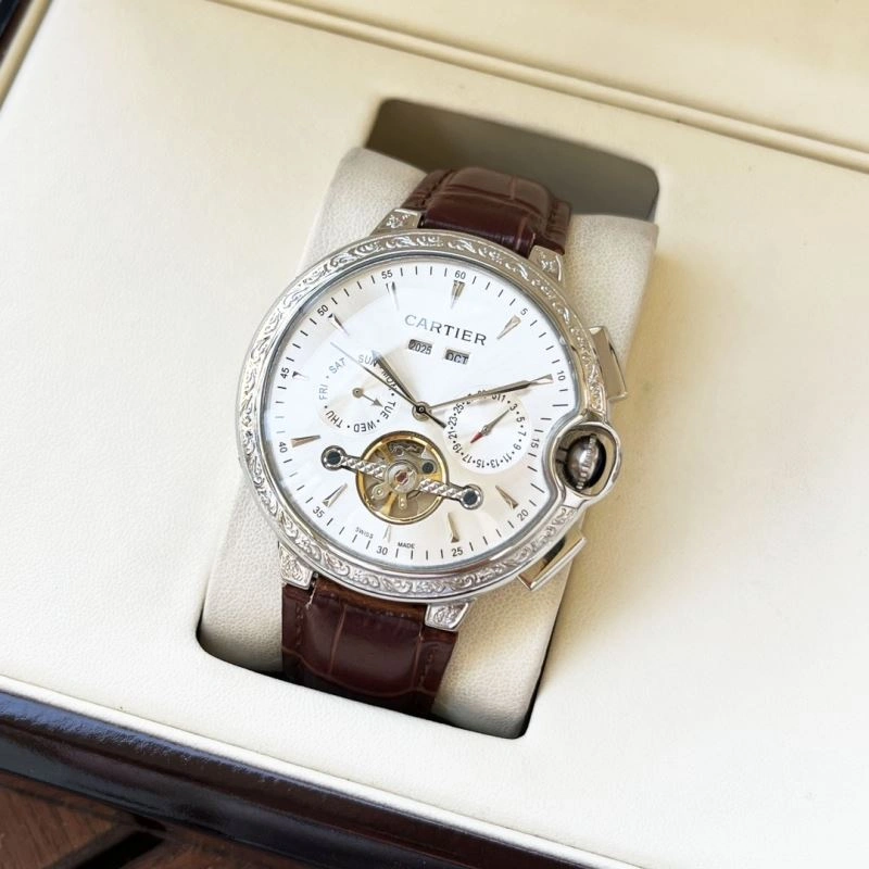 Sleek CARTIER Watches 179120