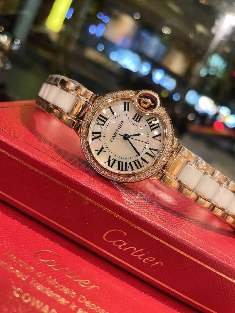 EyeCatching CARTIER Watches 179106