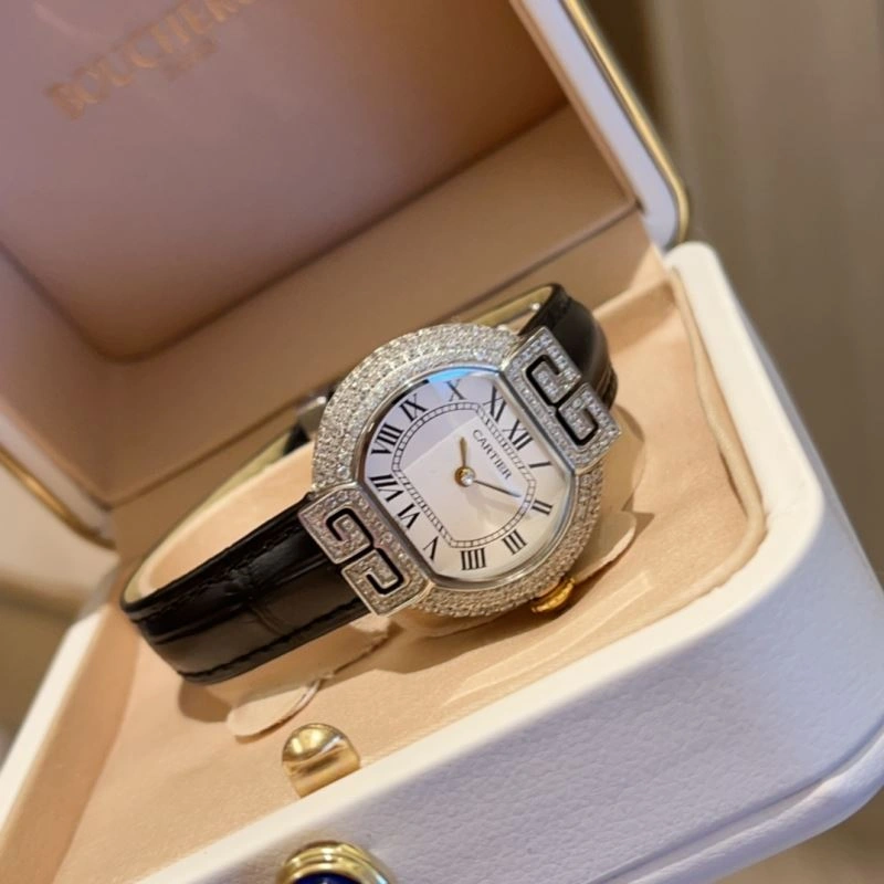 ZipUp CARTIER Watches 179075