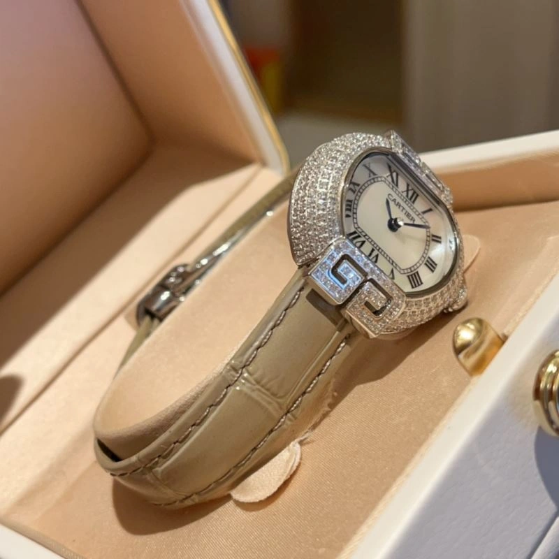 ZipUp CARTIER Watches 179075