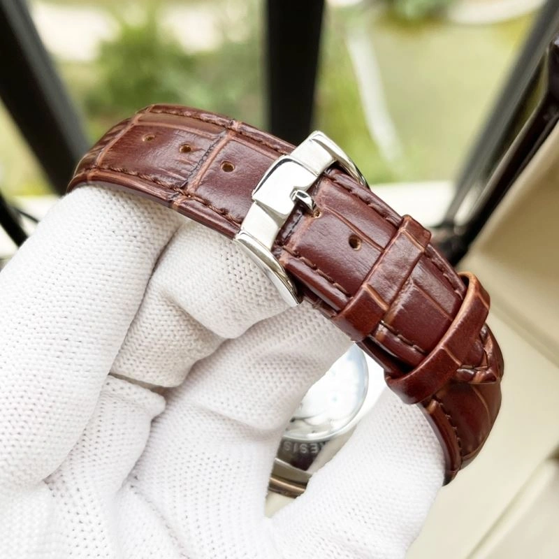 Modern CARTIER Watches 179070