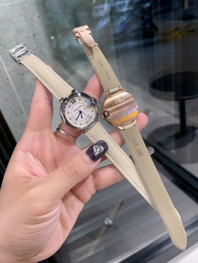Bright CARTIER Watches 179044