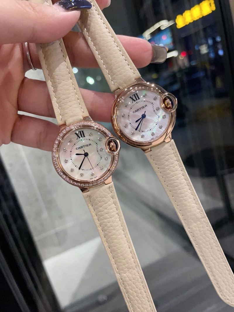 Vibrant CARTIER Watches 179042