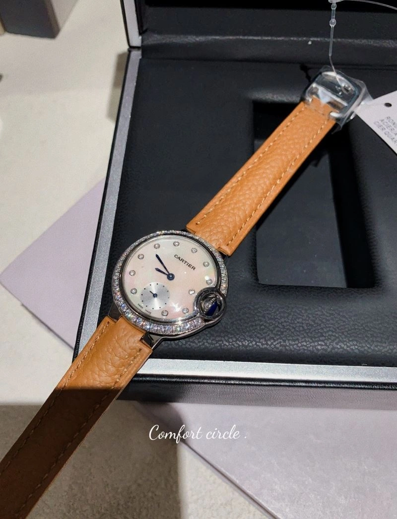 Trendy CARTIER Watches 179003