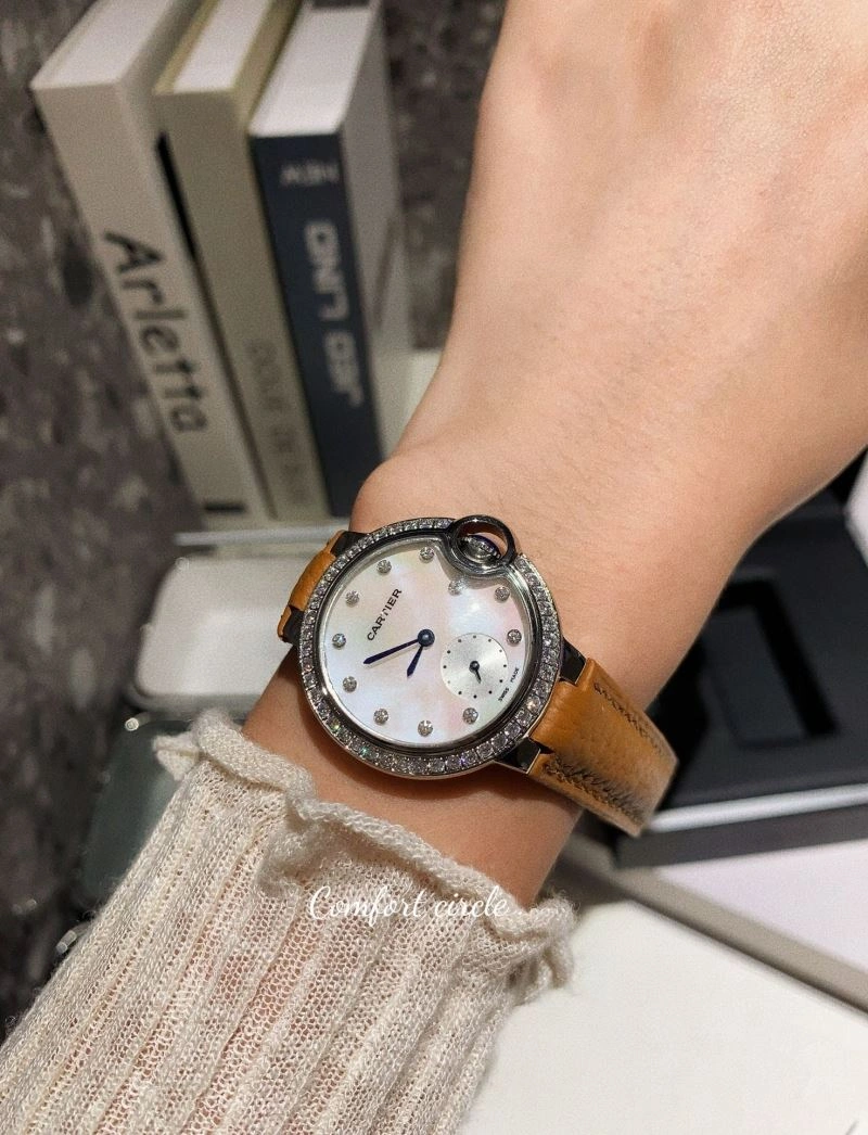 Trendy CARTIER Watches 179003