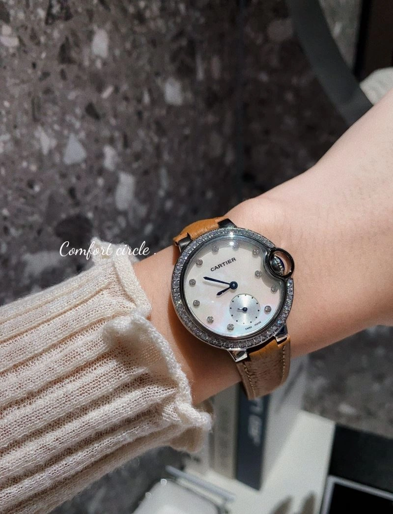 Trendy CARTIER Watches 179003