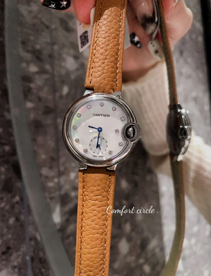 Sporty CARTIER Watches 179012