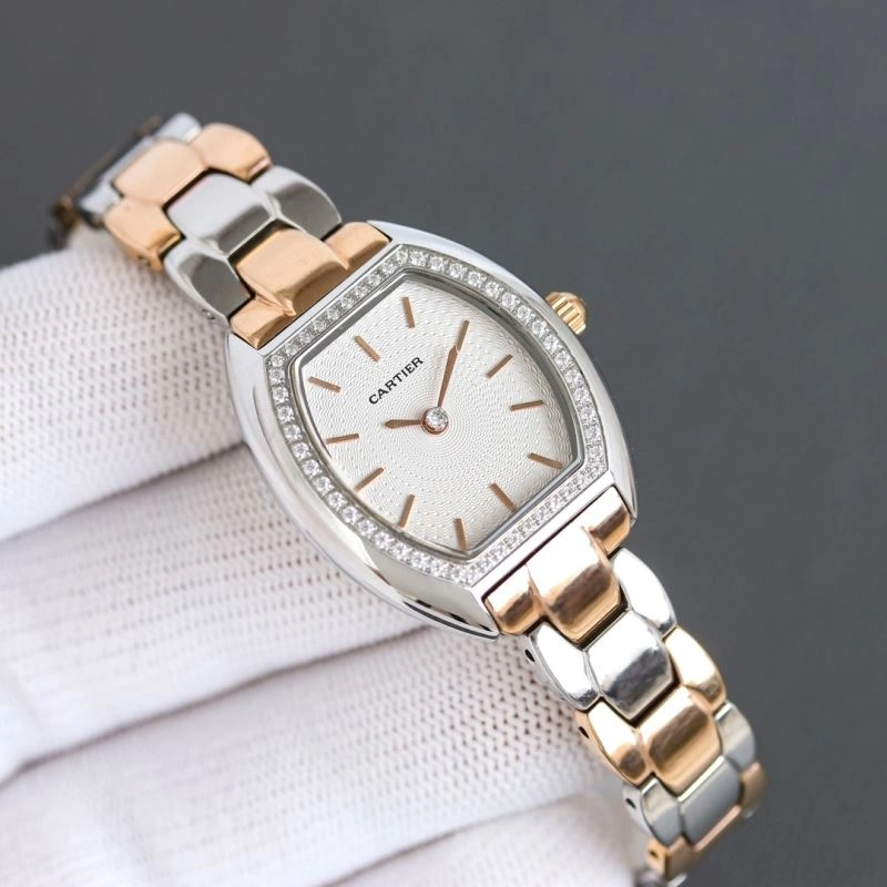 UrbanChic CARTIER Watches 179014