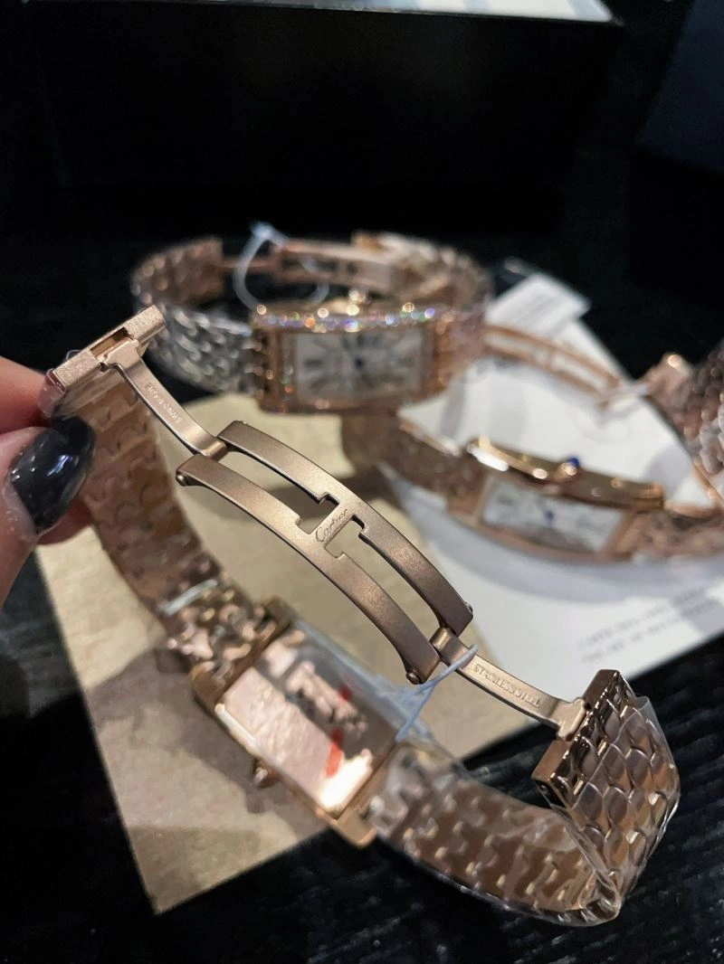 Comfortable CARTIER Watches 178944