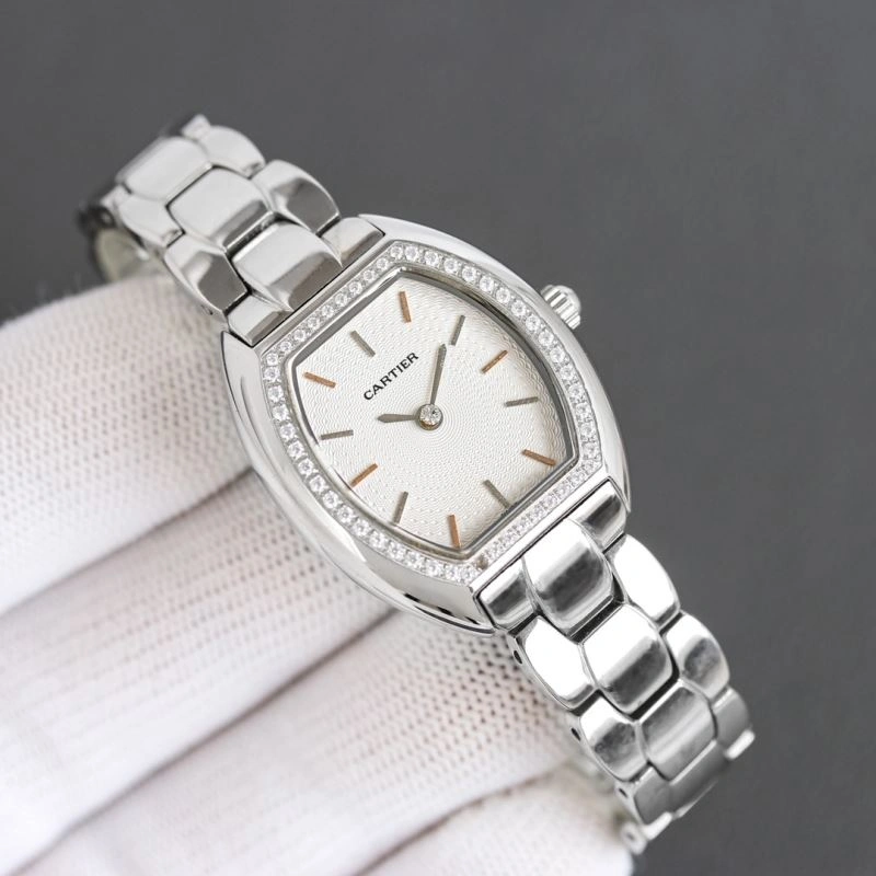 Bright CARTIER Watches 178934