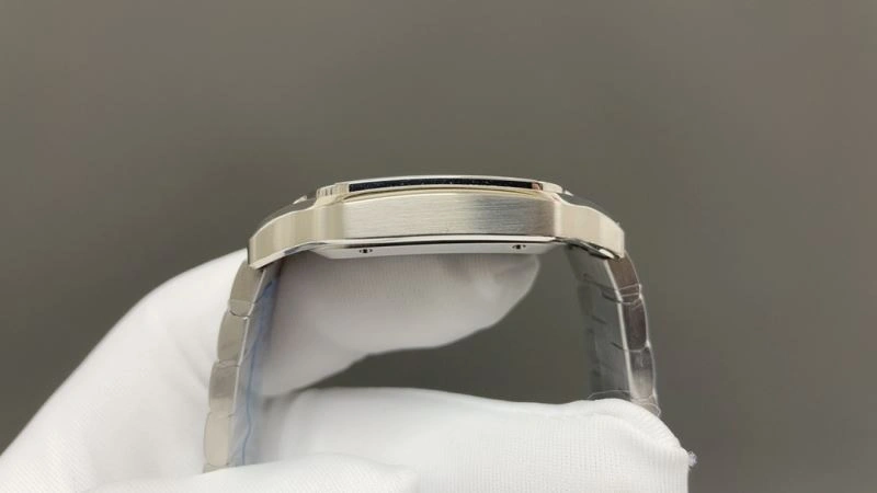 SunProtective CARTIER Watches 178933