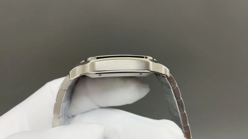 Neat CARTIER Watches 178909