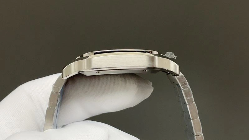 NewStyle CARTIER Watches 178905
