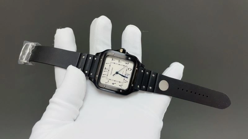 Sleek CARTIER Watches 178911