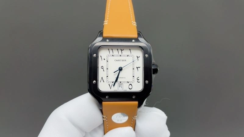 Sleek CARTIER Watches 178911
