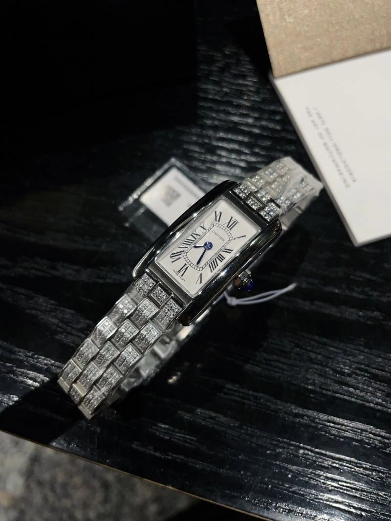 Versatile CARTIER Watches 178869
