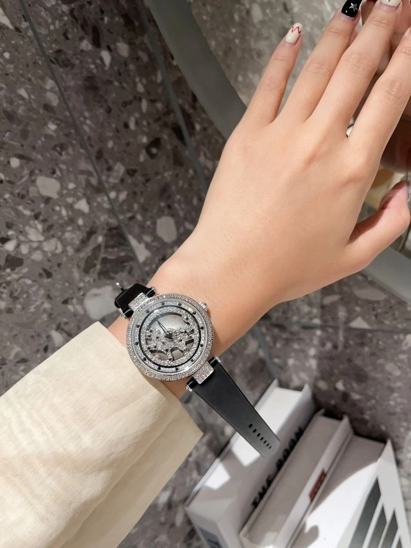 Minimalist CARTIER Watches 178853