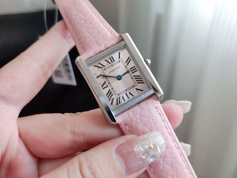 Sleek CARTIER Watches 178831